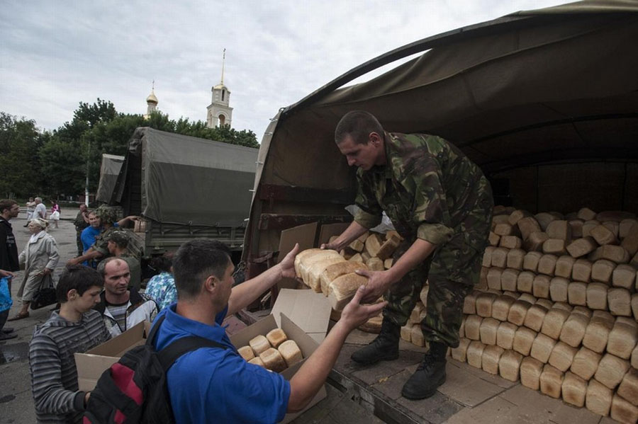 Украинские военные в Славянске и Краматорске