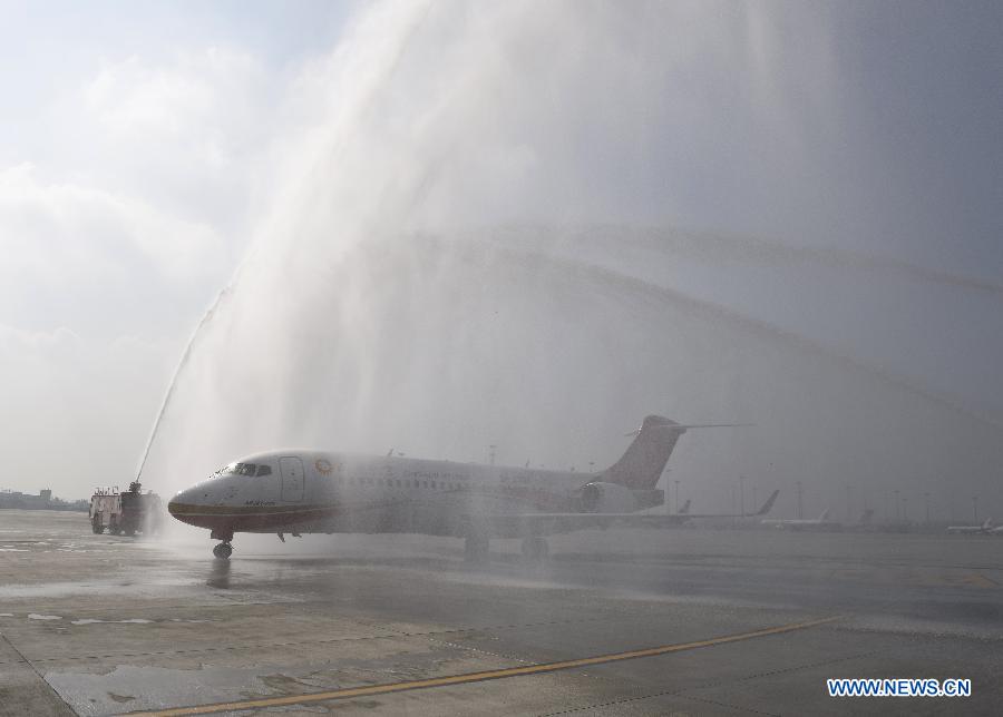 Первый региональный пассажирский самолет ARJ21 китайского производства передан заказчику