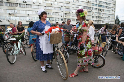 В Киеве прошел женский велопробег