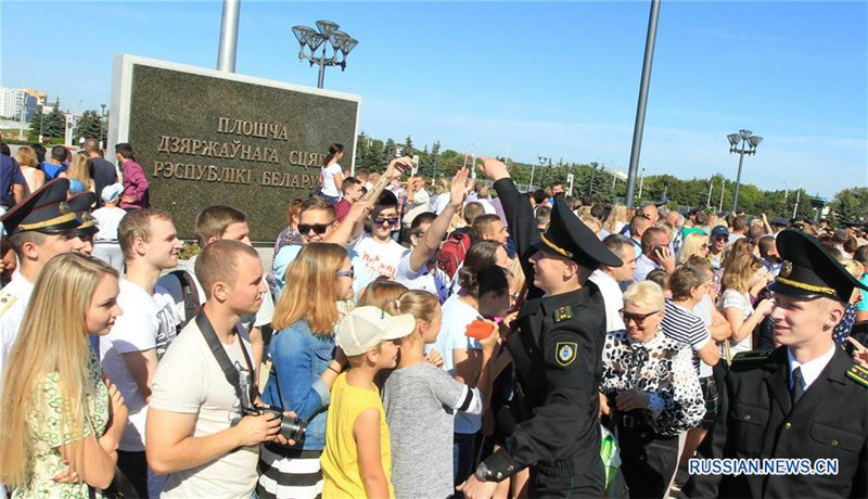 Более 500 первокурсников учебных заведений силовых структур приняли присягу