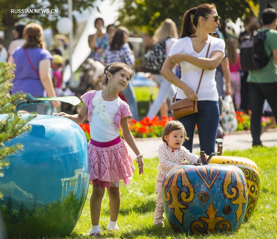 В Алматы прошел фестиваль "АЛМАFest-2016"