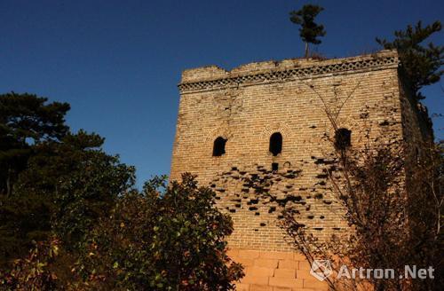 "Самая красивая дикая Великая стена" была залита бетоном