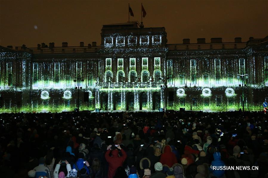 Фестиваль света в Петербурге