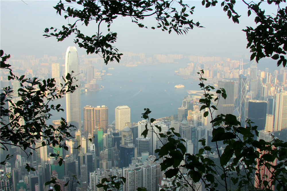 Пик Виктория (Victoria Peak) - место, которое вдохновляет и потрясает. -Фото сделаны в октя-бр-е  2016 года