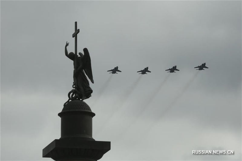 Генеральная репетиция парада Победы в Санкт-Петербурге