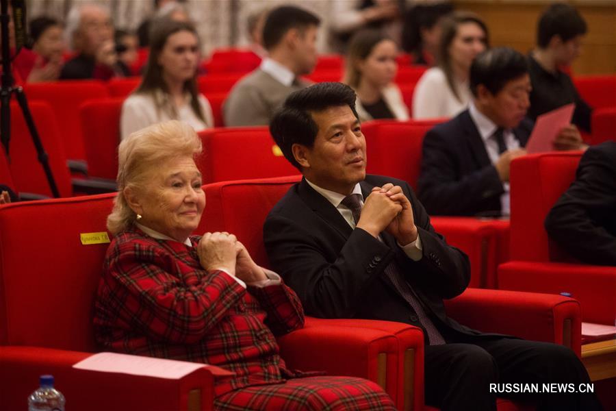 Концерт "Вечные воспоминания" в посольстве КНР в РФ