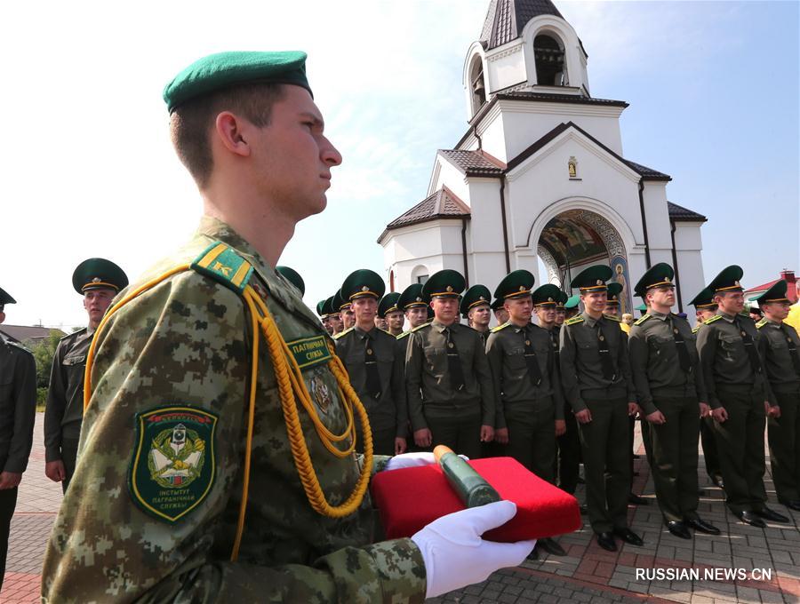 Спустя 77 лет останки погибшего в годы ВОВ в Украине пограничника-белоруса захоронили на родине