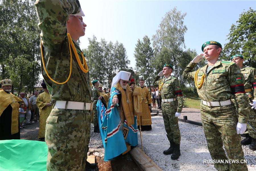 Спустя 77 лет останки погибшего в годы ВОВ в Украине пограничника-белоруса захоронили на родине