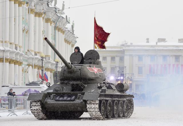 В Санкт-Петербурге прошли мероприятия в честь 75-летия освобождения Ленинграда от фашистской блокады