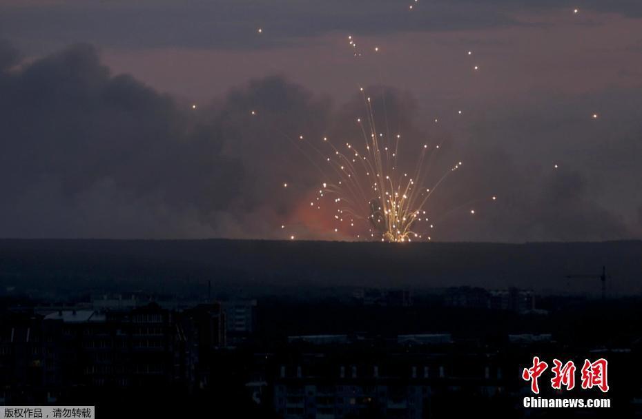 На складе боеприпасов под Ачинском прекратились взрывы