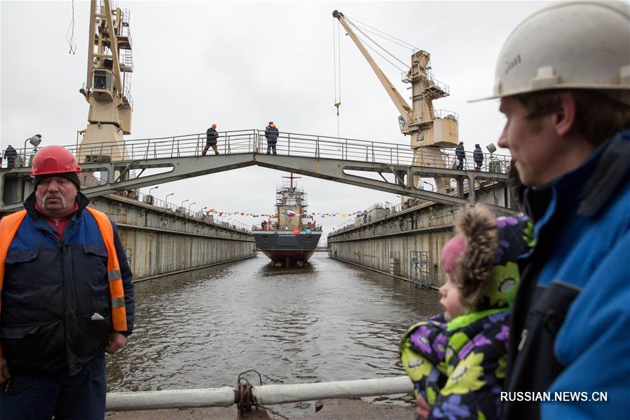 В Петербурге спустили на воду корвет "Ретивый"