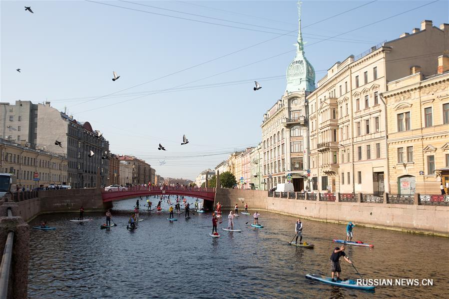 В Санкт-Петербурге закрылся водный сезон у сапсерферов