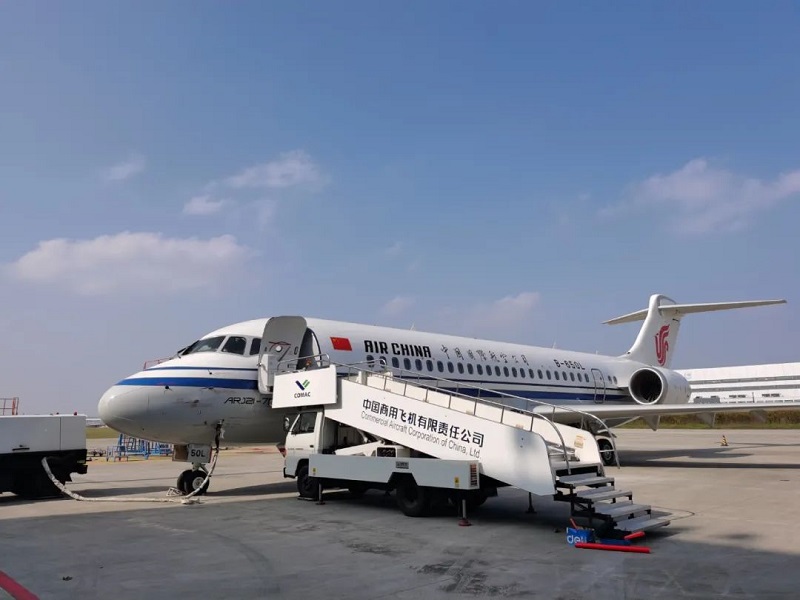 Авиакомпания Air China получила третий самолет ARJ21