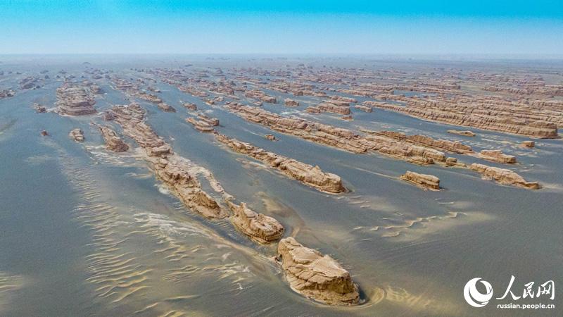 Пейзажи Национального геопарка Ярданг в Дуньхуане