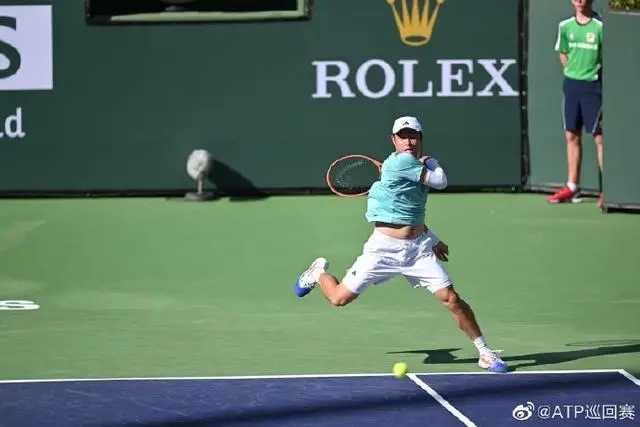 Китайский теннисист У Ибин одержал первую победу в чемпионате BNP Paribas Open