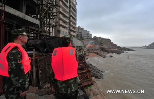 В провинции Фуцзянь от нашествия тайфуна "Соулик" пострадали почти 400 тыс человек